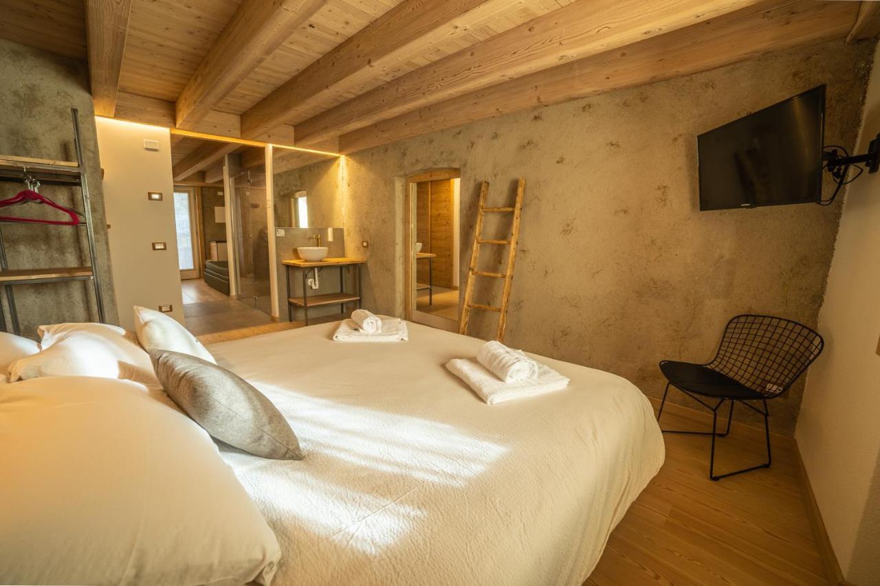 Bazzario B&B Лавароне Екстер'єр фото