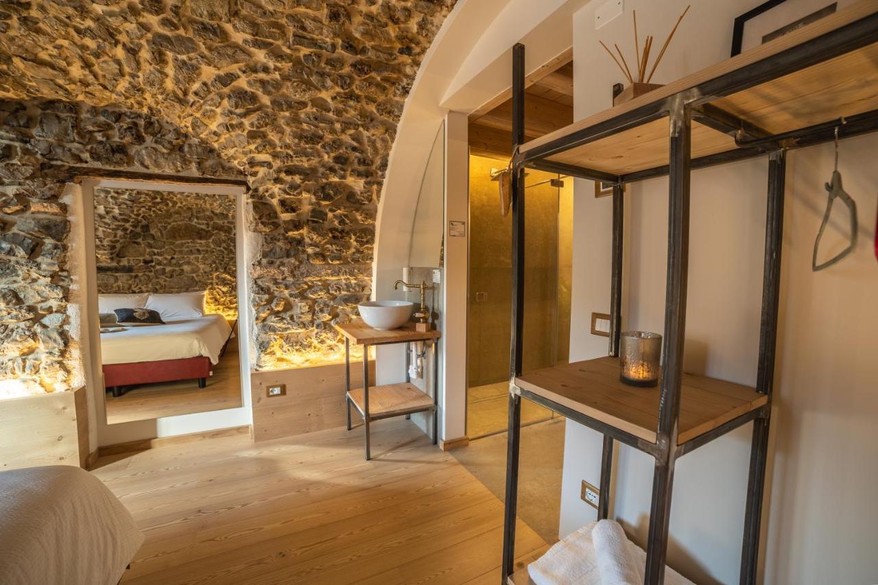 Bazzario B&B Лавароне Екстер'єр фото